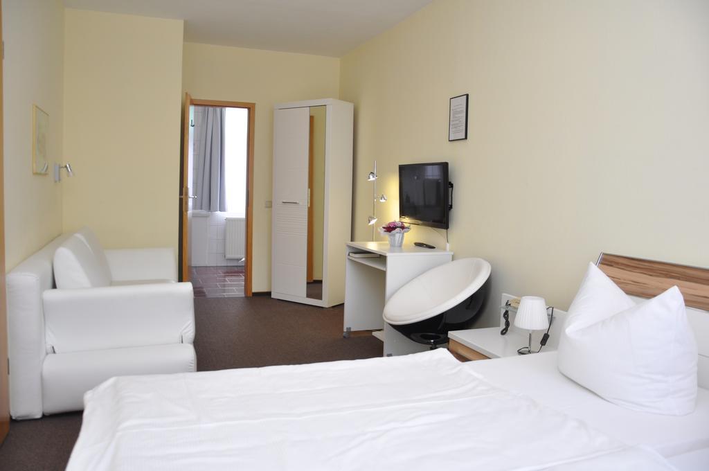 Hotel An Der Kapelle Meiningen Luaran gambar